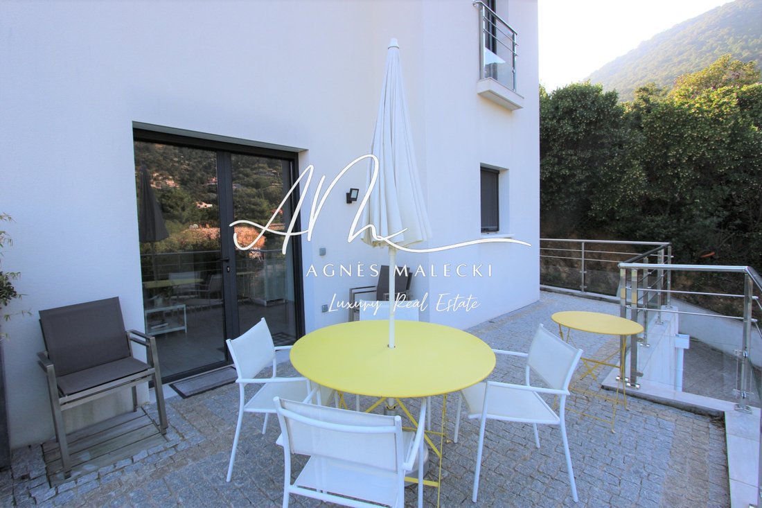 Villa in Nord, Cavalaire-sur-Mer, France 3 - 17730263