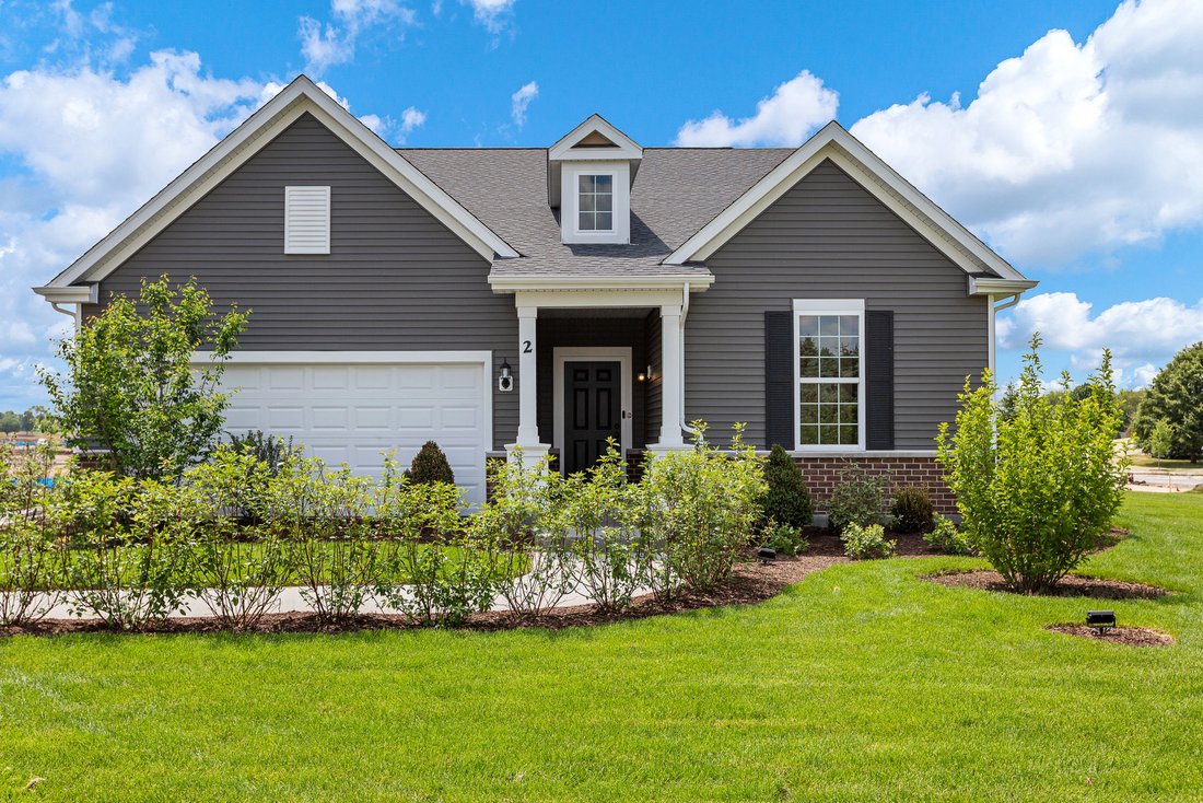 House in Lindenhurst, Illinois, United States 1 - 18440239