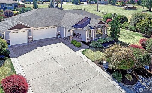 House in Camano, Washington, United States 1