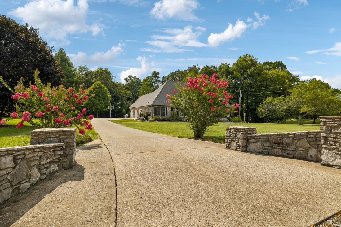 House in Brush Creek, Tennessee, United States 3 - 18481345