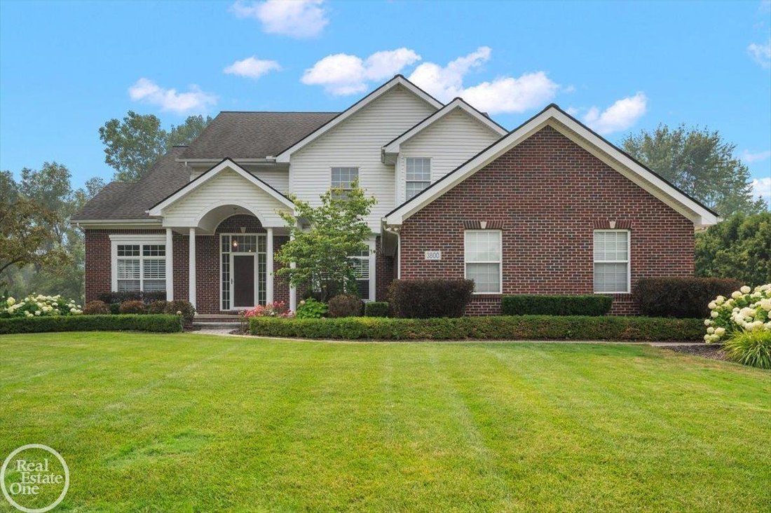 House in Orion charter Township, Michigan, United States 4 - 18481146