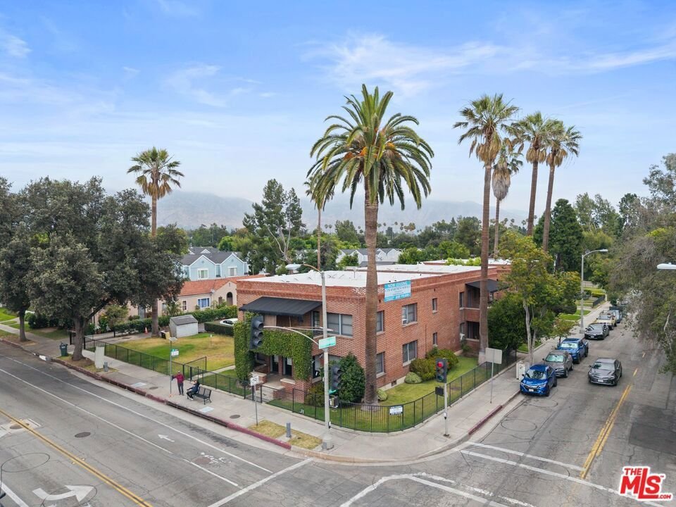 Altadena, California, United States 1 - 18481220