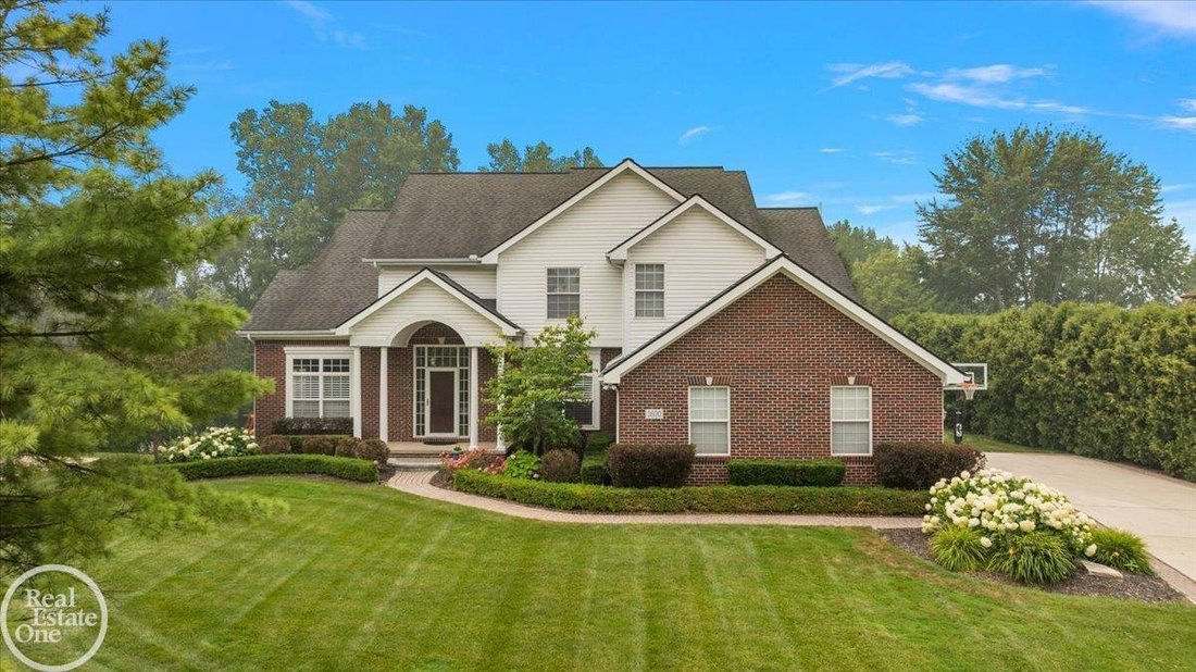House in Orion charter Township, Michigan, United States 2 - 18481146