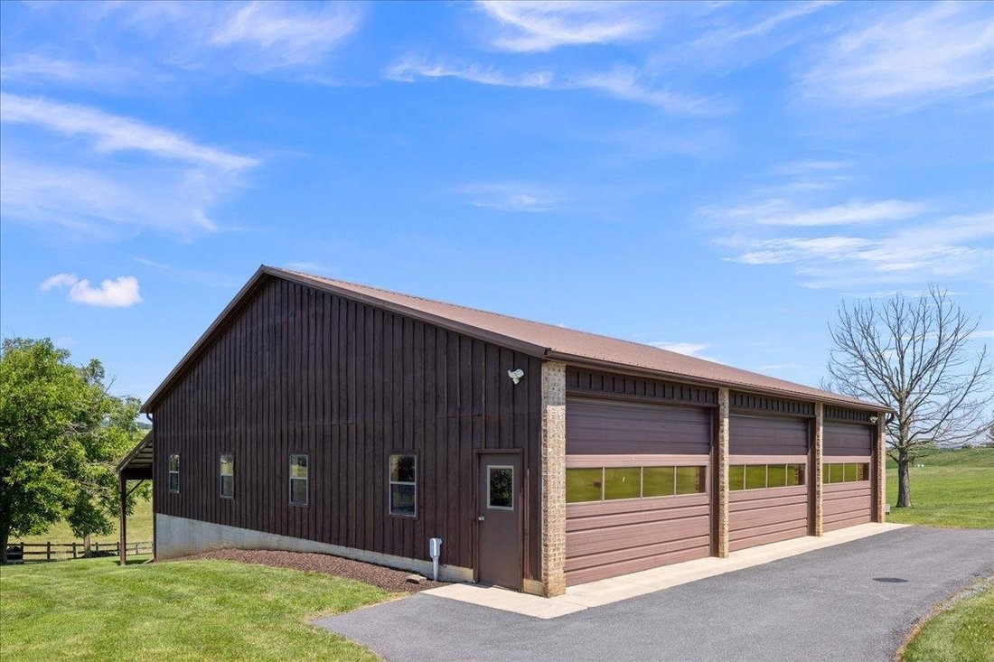 House in Massanetta Springs, Virginia, United States 3 - 18481069