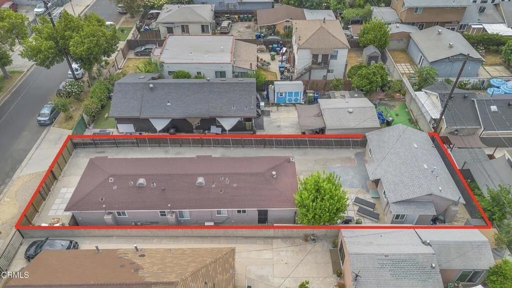 Los Angeles, California, United States 3 - 18481423