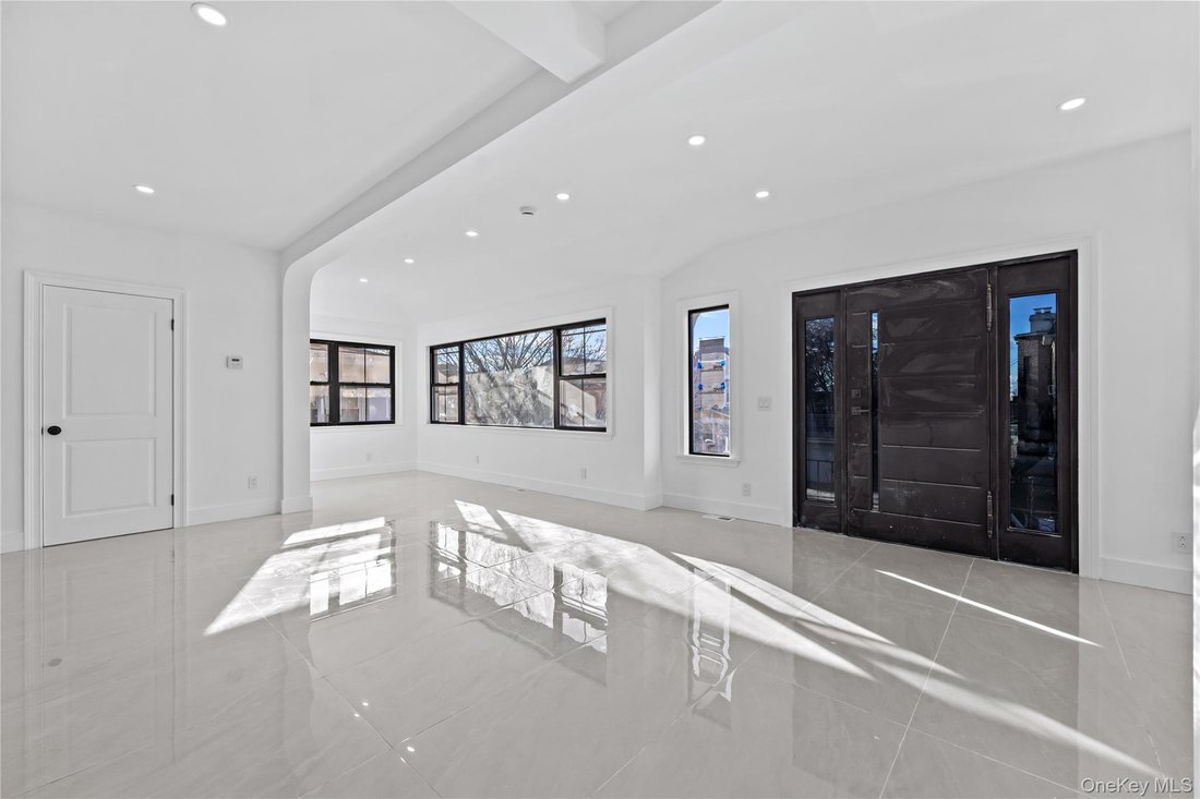 House in New York, New York, United States 5 - 18481154