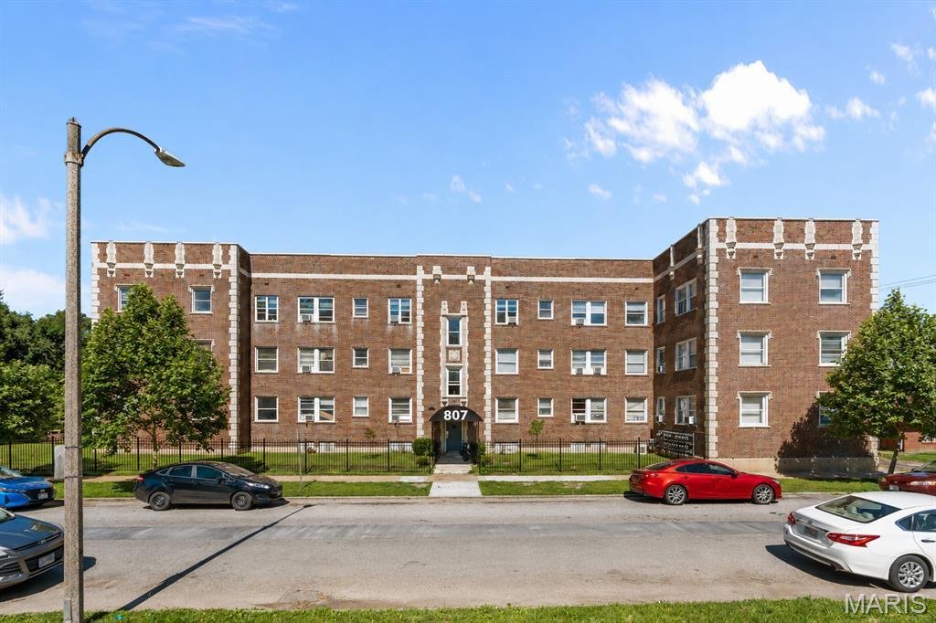 St. Louis, Missouri, United States 1 - 18481302