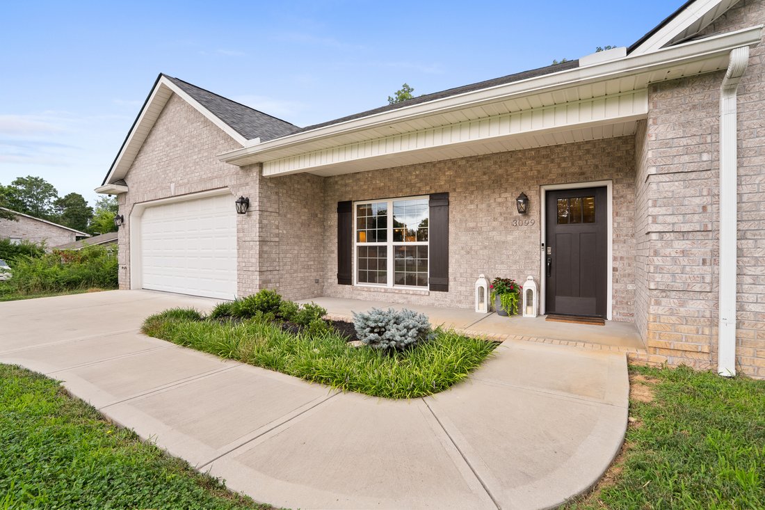 Knoxville, Tennessee, United States 4 - 18481597
