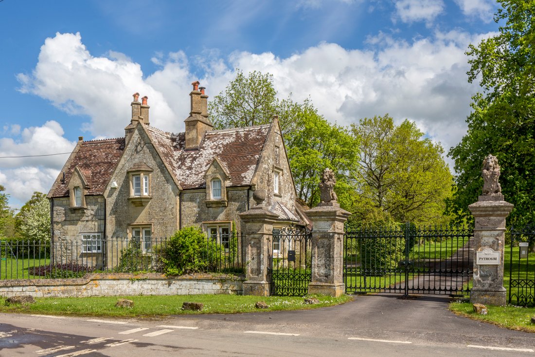 Country House in Wiltshire, England 4 - 18481794