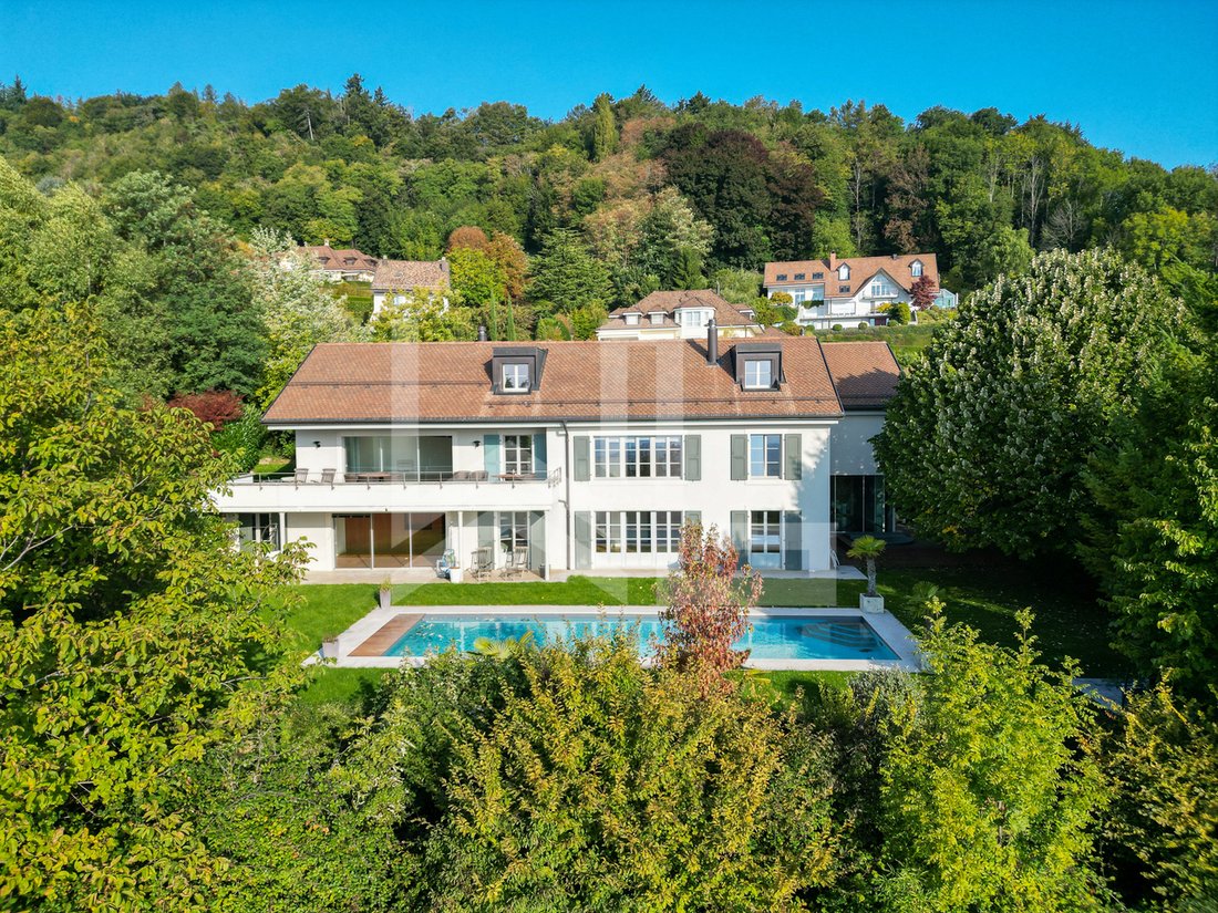 House in Féchy, Vaud, Switzerland 1 - 18481808
