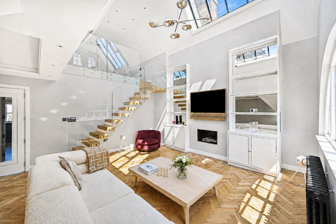Apartment in Chelsea, Kensington And Chelsea, England 5 - 17983725