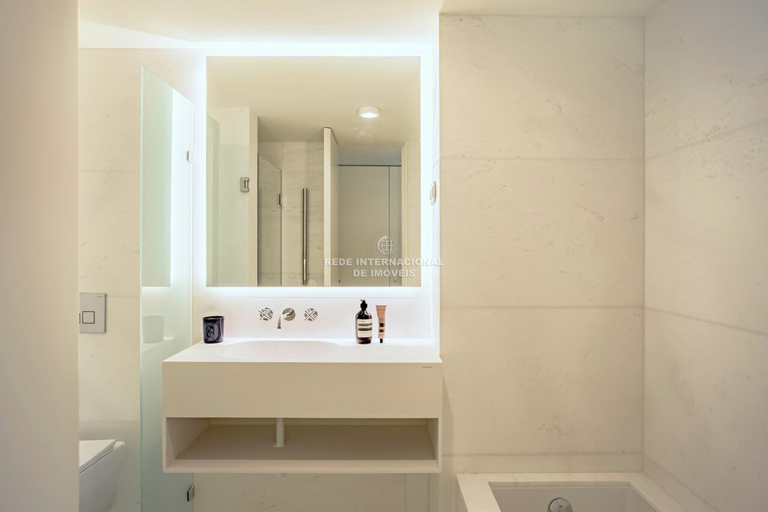 Apartment in Santo Antonio, Lisbon, Portugal 5 - 17850320