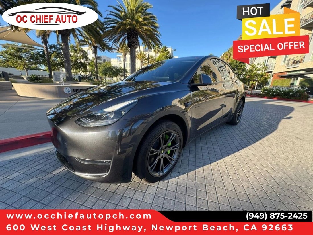 Suv in Newport Beach, CA, United States 1 - 18481728