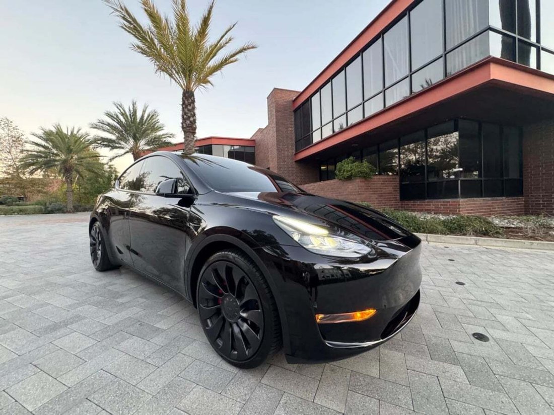 Suv in Newport Beach, CA, United States 4 - 18481740