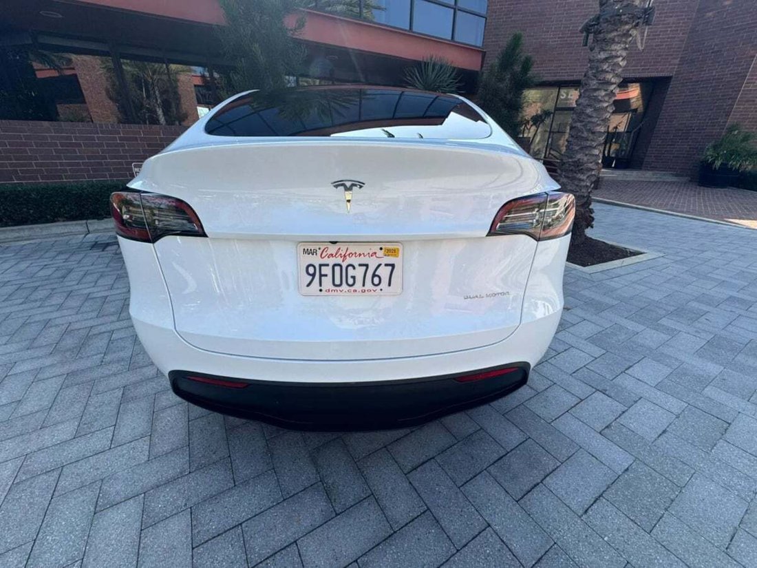 Suv in Newport Beach, CA, United States 5 - 18481698