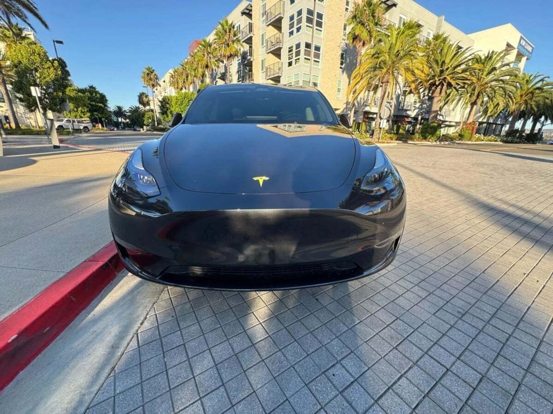 Suv in Newport Beach, CA, United States 2 - 18481728