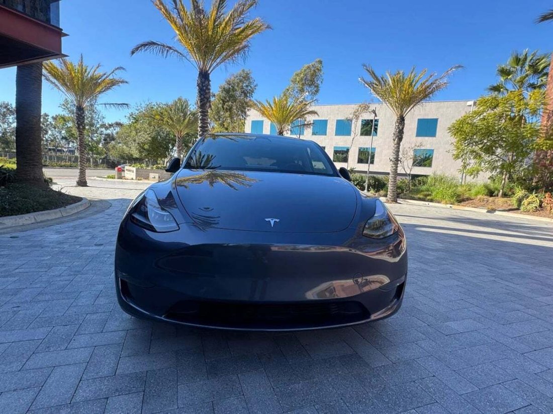 Suv in Newport Beach, CA, United States 2 - 18118110