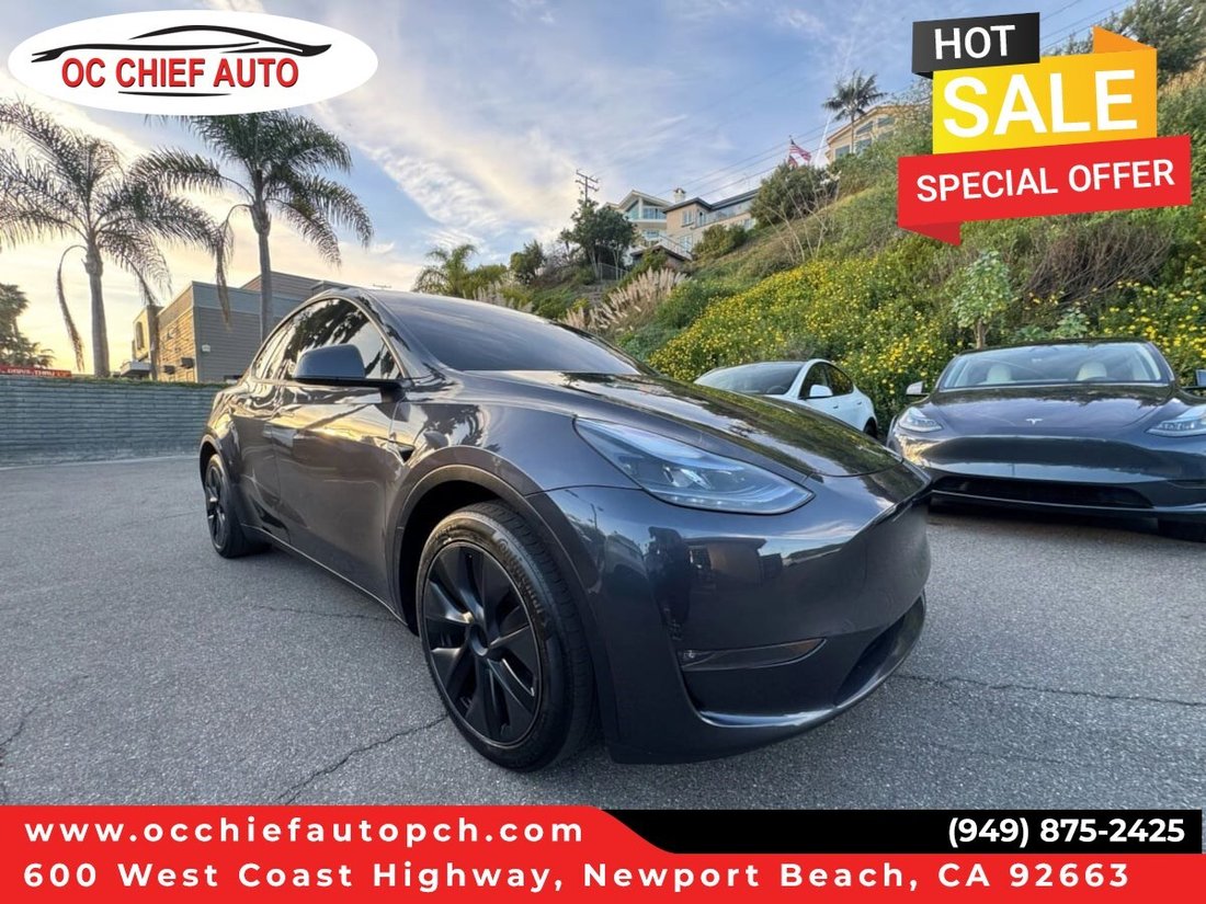 Suv in Newport Beach, CA, United States 1 - 18481745