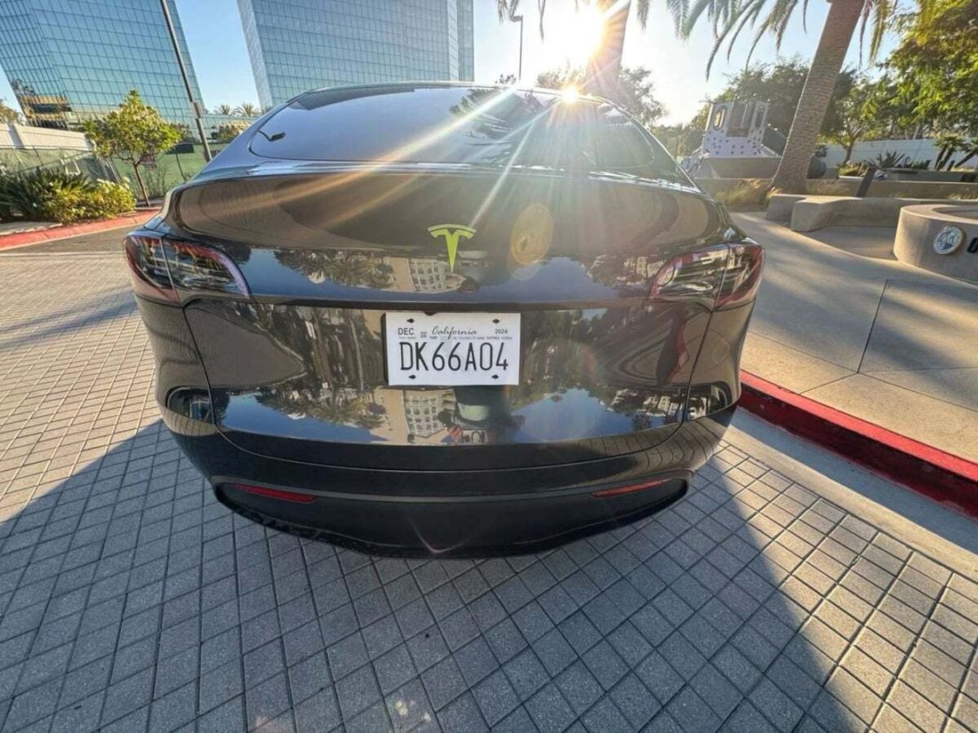 Suv in Newport Beach, CA, United States 5 - 18481728