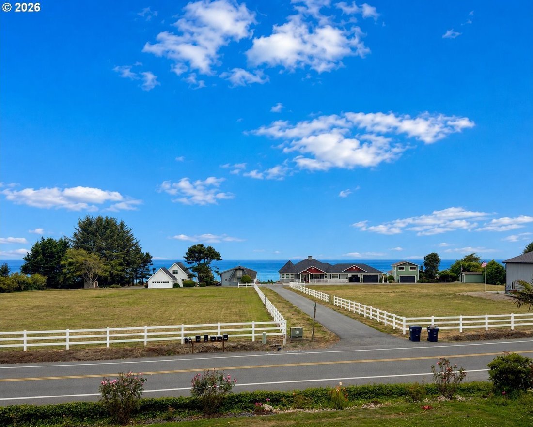 House in Brookings, Oregon, United States 2 - 18481718