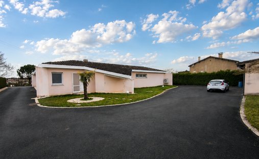 House in Zone Rurale, Saint-Juéry, France 1