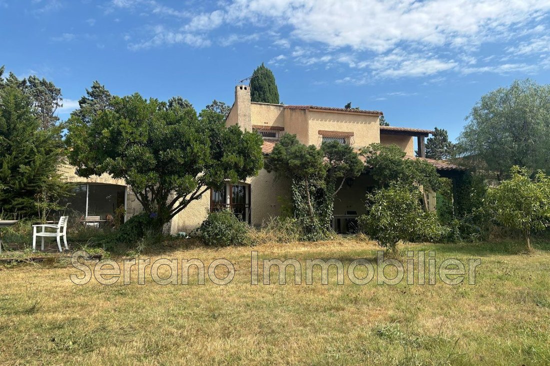 Villa in Les Cariatides, Beaucaire, France 4 - 18481652