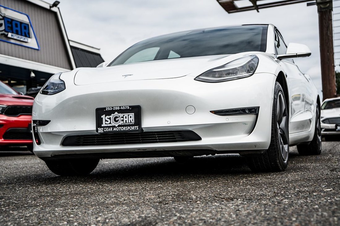 Sedan in Puyallup, WA, United States 5 - 18426043