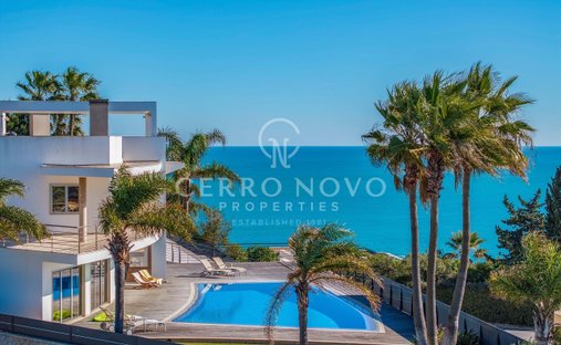 Villa in Olhos de Agua, Algarve, Portugal 1
