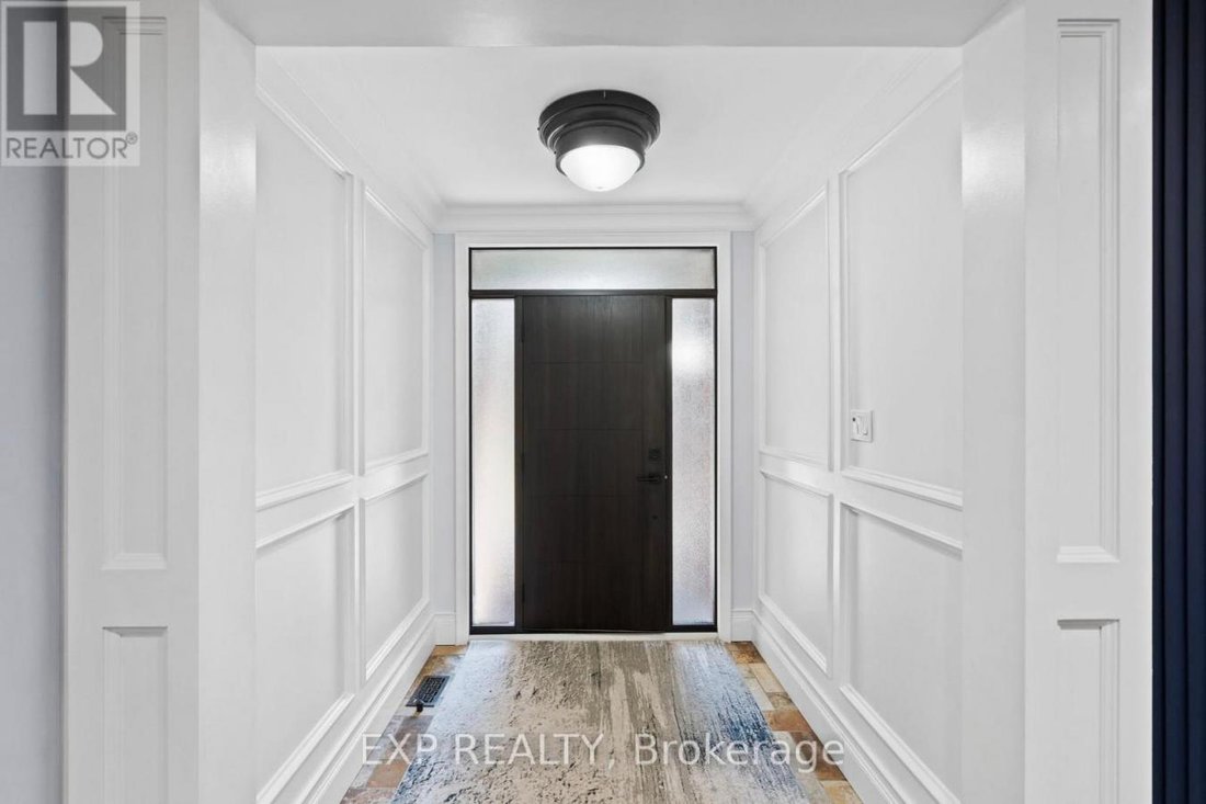 House in Newmarket, Ontario, Canada 2 - 18481851