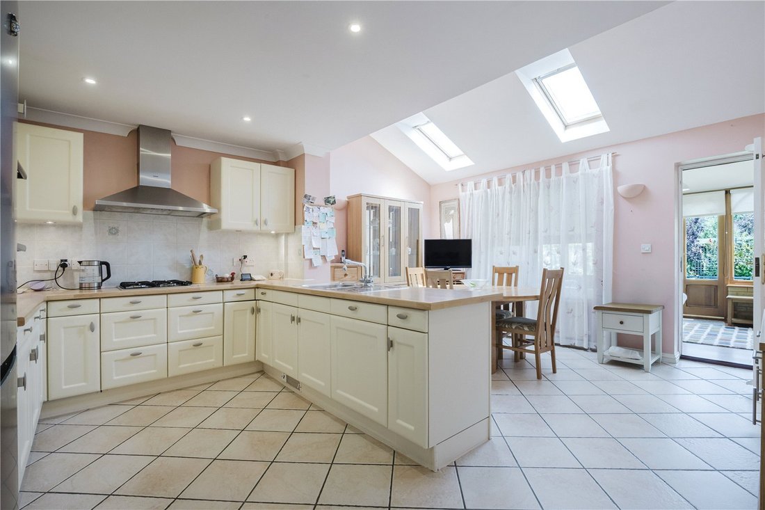 House in Great Shelford, England 4 - 18481991