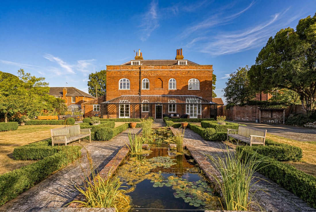 House in Castle Hill Estate, Beccles, England 1 - 18482016