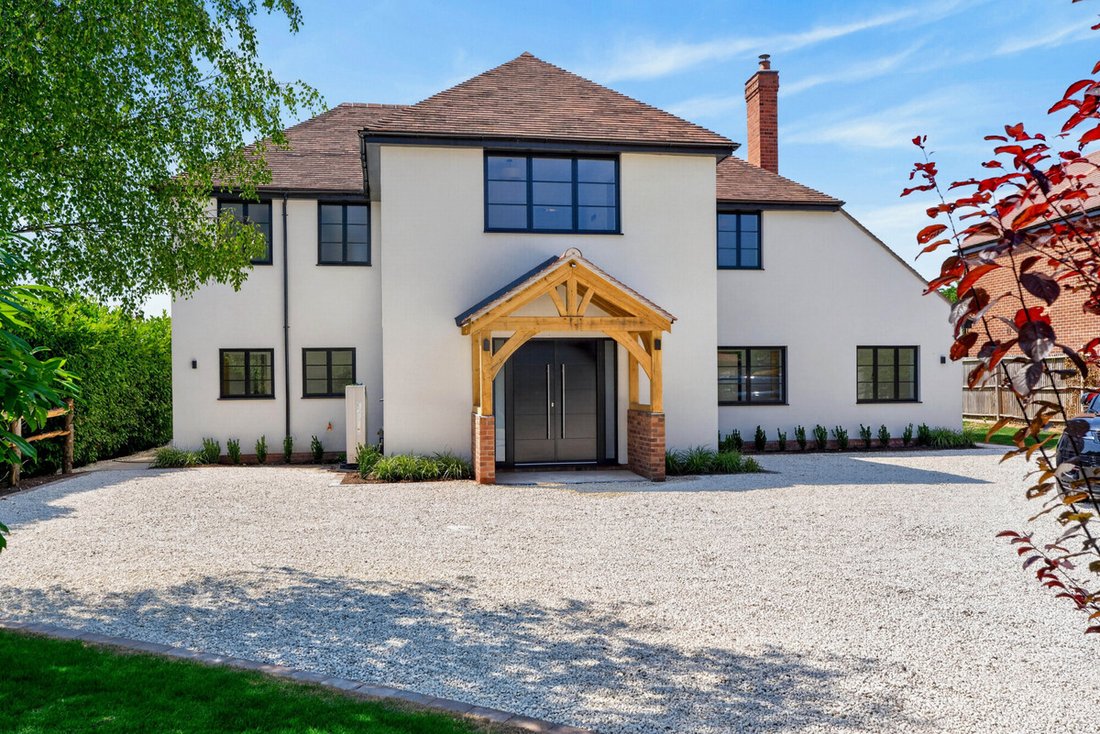 House in Stourport, England 2 - 17710511