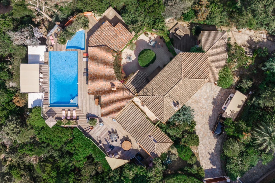 Villa in Pietrosella, Corsica, France 2 - 18482033