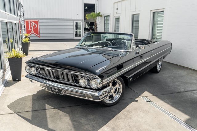 Cabriolet in Bellevue, WA, United States 3 - 18482047
