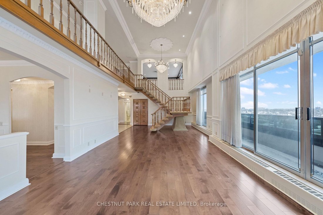 Apartment in Toronto, Ontario, Canada 2 - 18482154