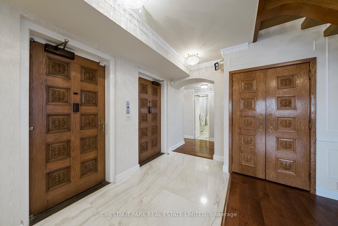 Apartment in Toronto, Ontario, Canada 4 - 18482154