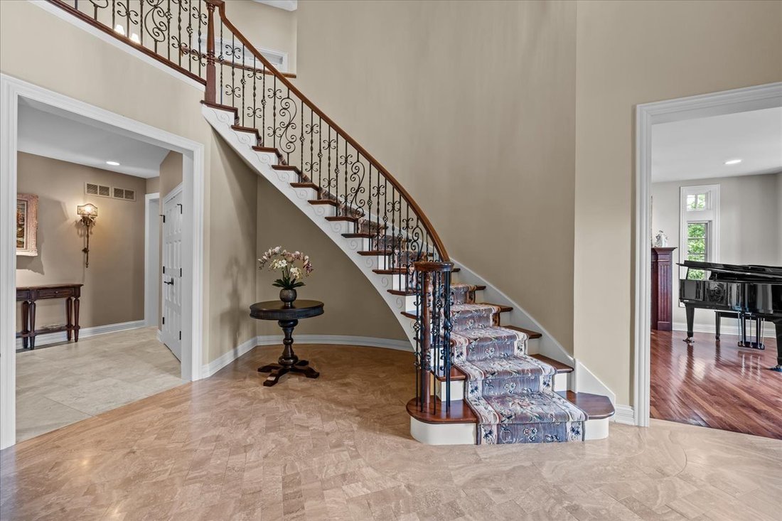 House in Lake Bluff, Illinois, United States 4 - 18482109