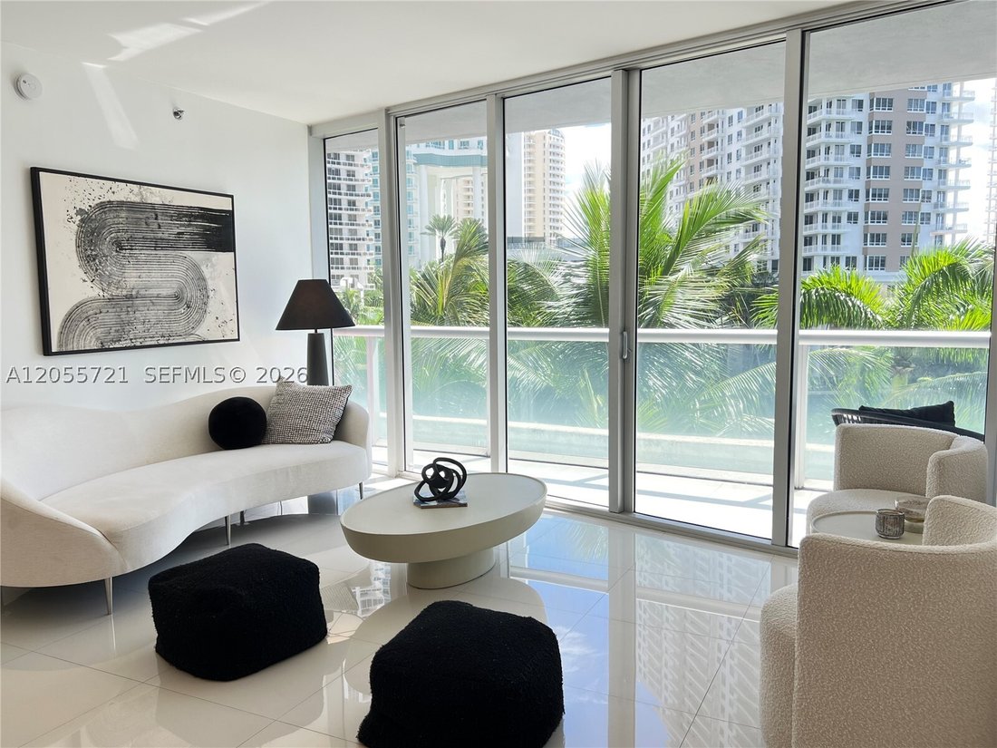 Condo in Miami, Florida, United States 2 - 18482143