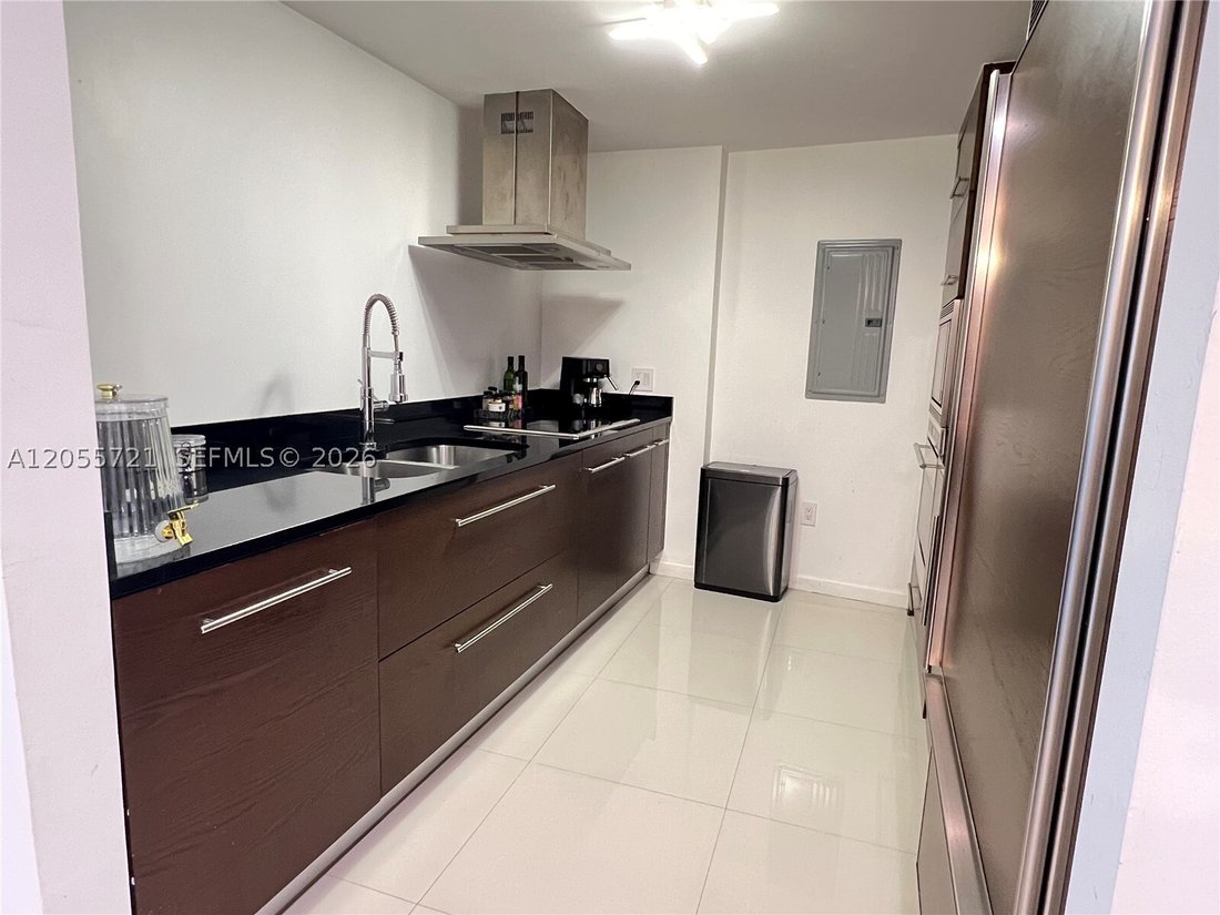 Condo in Miami, Florida, United States 4 - 18482143