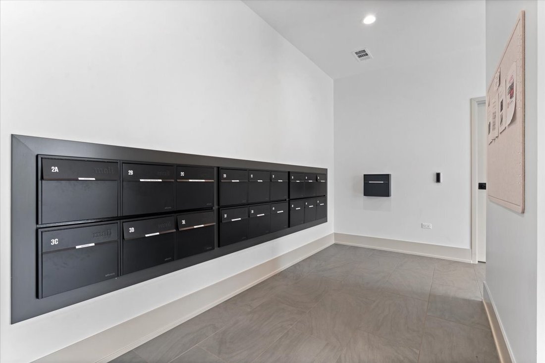 Condo in Chicago, Illinois, United States 3 - 18482136