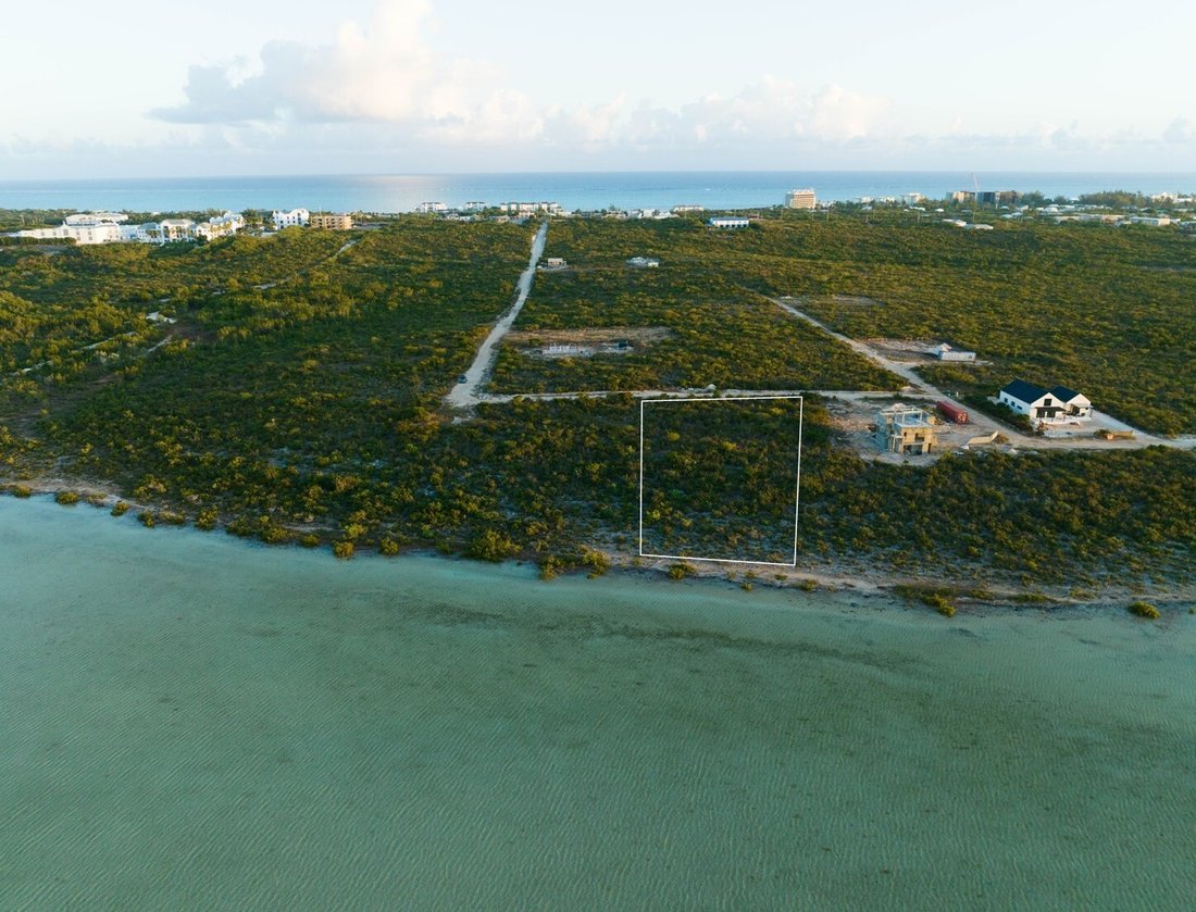 Land in Venetian Road Settlement, Caicos Islands, Turks and Caicos Islands 1 - 18482410
