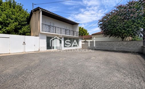 House in Mérignac, Nouvelle-Aquitaine, France 1