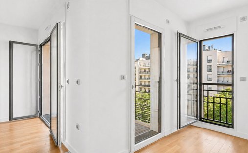 Apartment in La Plaine des Sablons, Neuilly-sur-Seine, France 1