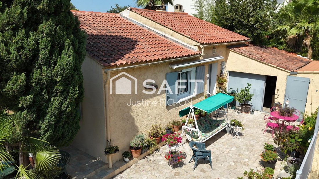 House in Sud, Le Pradet, France 2 - 18482498