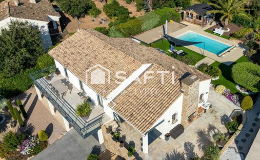 House in Frejus, Provence-Alpes-Côte d'Azur, France 1