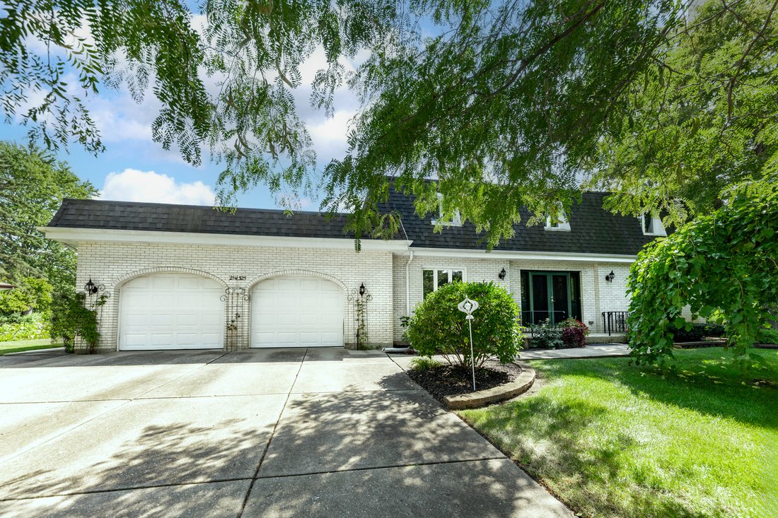 House in Medinah, Illinois, United States 2 - 18482148