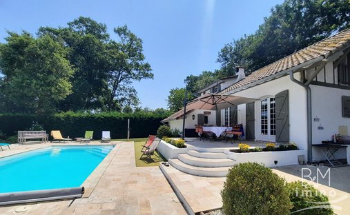 Villa in Est, Saint-Vincent-de-Tyrosse, France 1