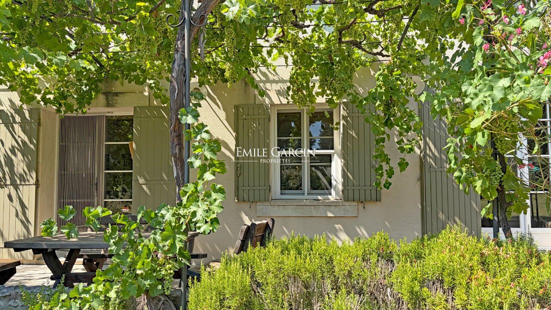 Villa in Saint-Rémy-de-Provence, Provence-Alpes-Côte d'Azur, France 3 - 18482357