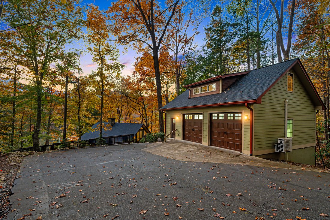 House in Lake Lure, North Carolina, United States 3 - 18482534
