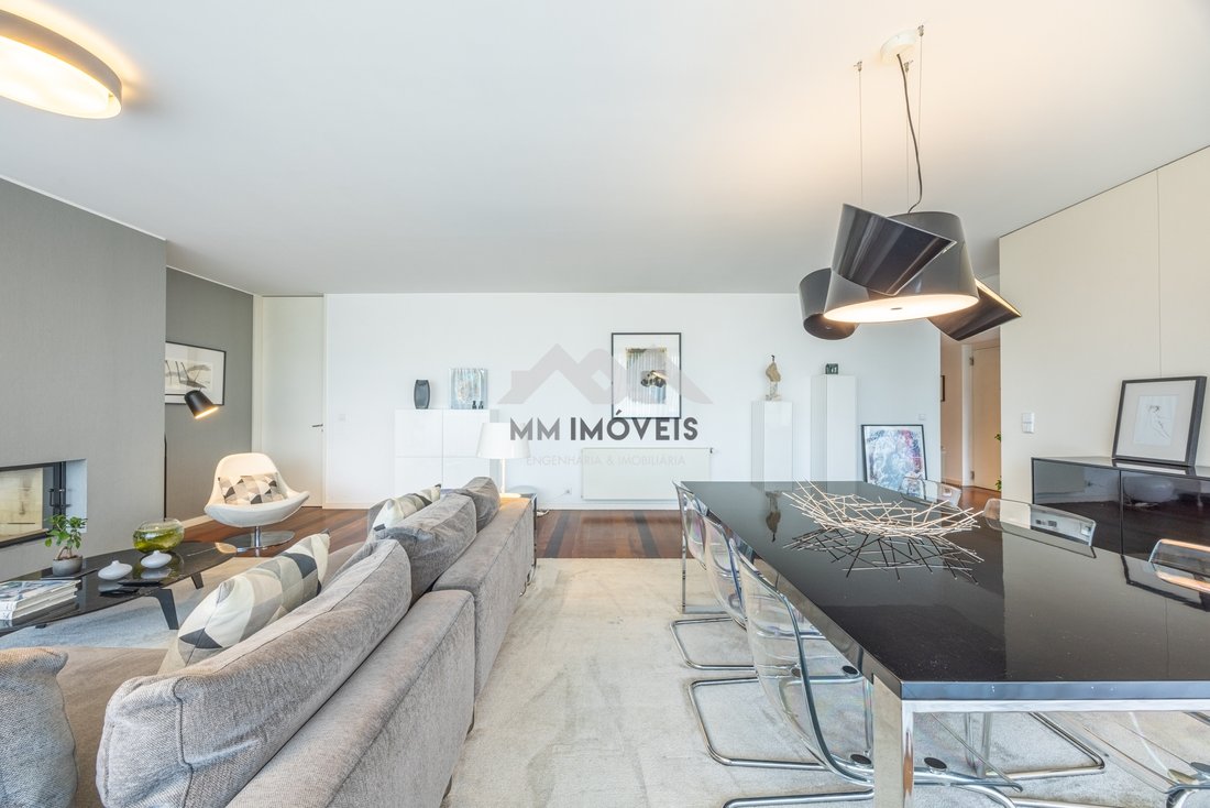 Apartment in Mafamude e Vilar do Paraiso, Porto District, Portugal 4 - 18482433